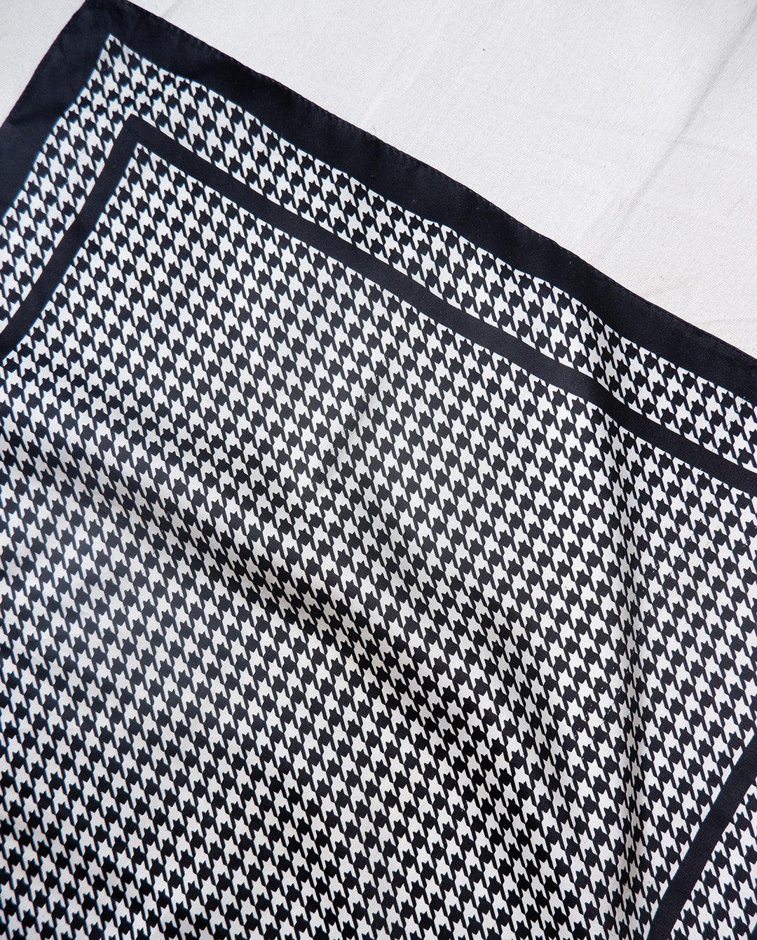 Houndstooth Scarf